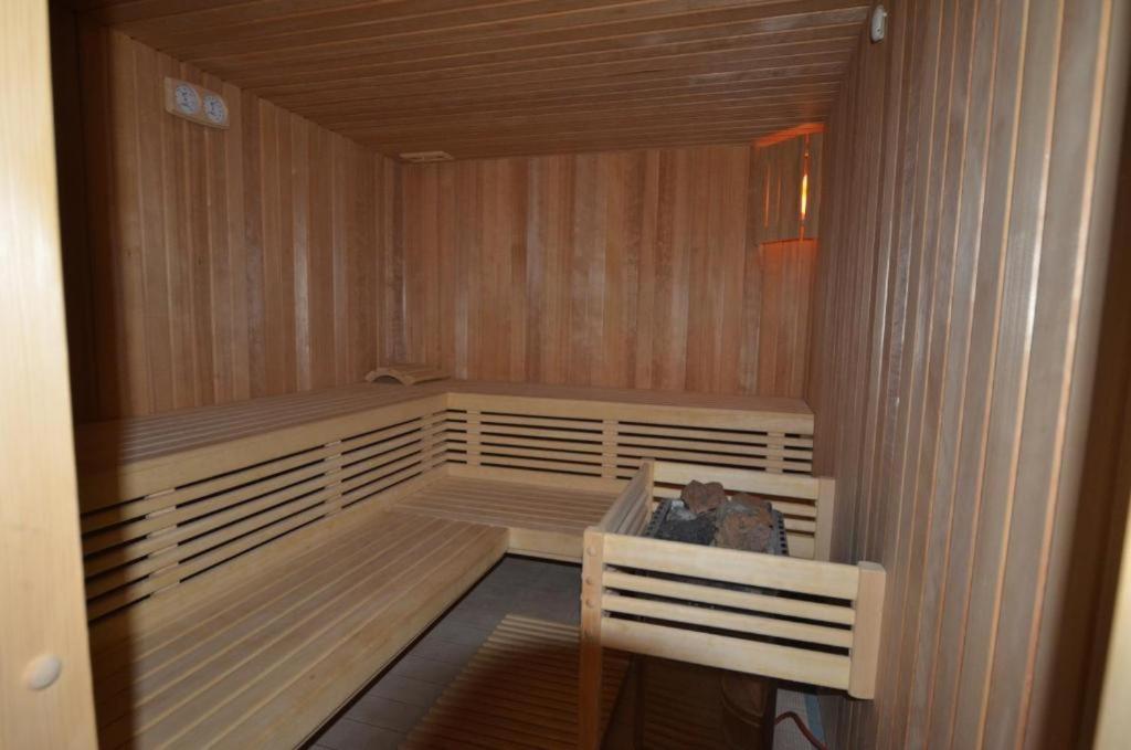 Apartments Ana Wellness S 로비니 외부 사진